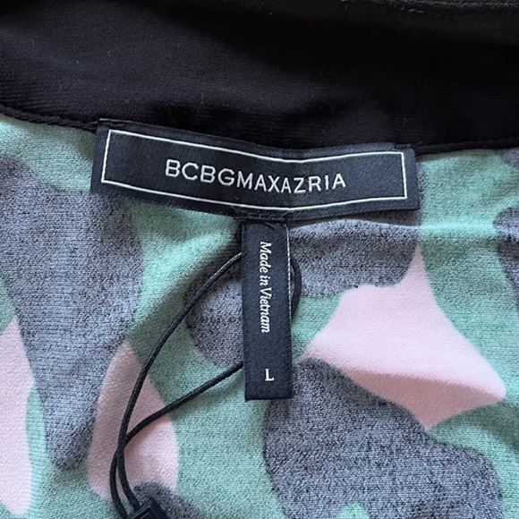 BCBG MAX AZRIA Abstract Faux Wrap Dress Size large NWT - Picture 8 of 9
